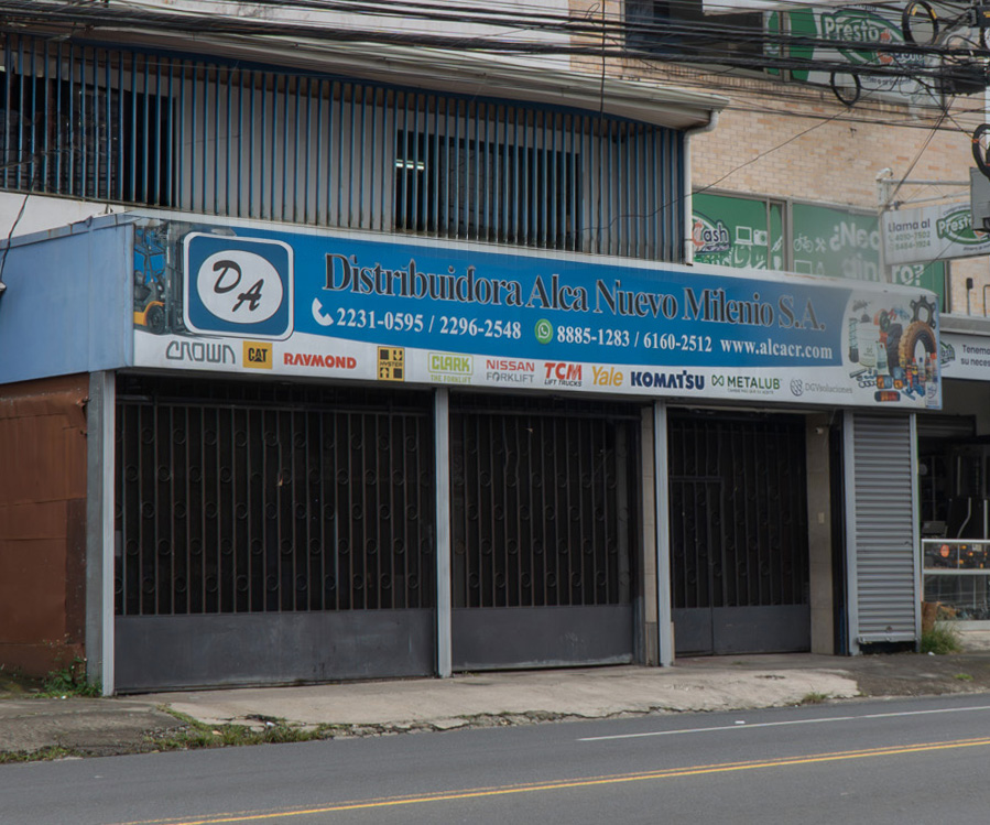 Imagen del Equipo ALCA trabajando en taller o instalaciones